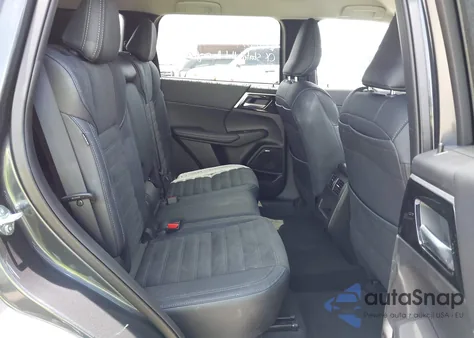 2025 Mitsubishi Outlander Se 2.5 2Wd from USA, damaged, VIN JA4J3VA88SZ030983